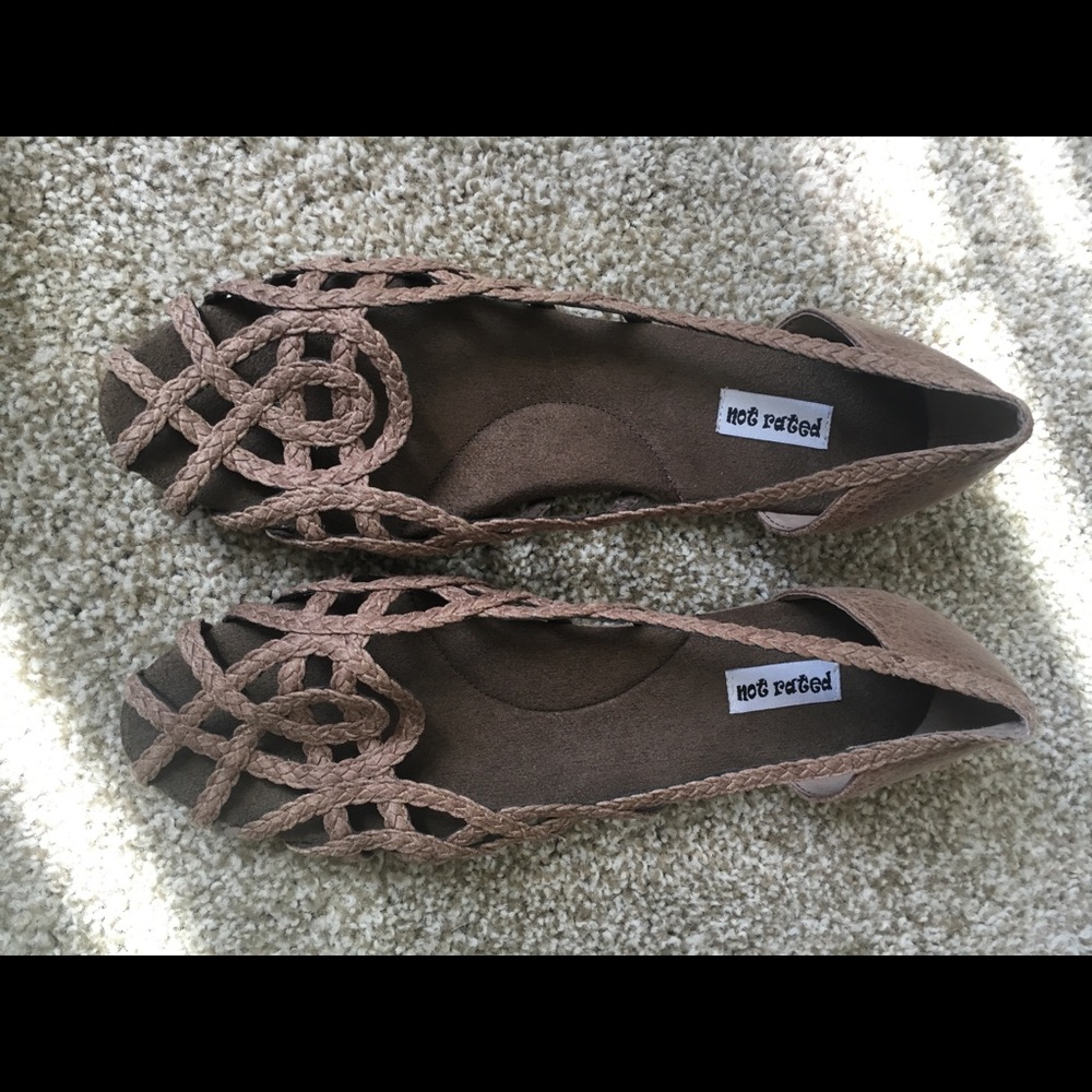 Nude shoes - man made
